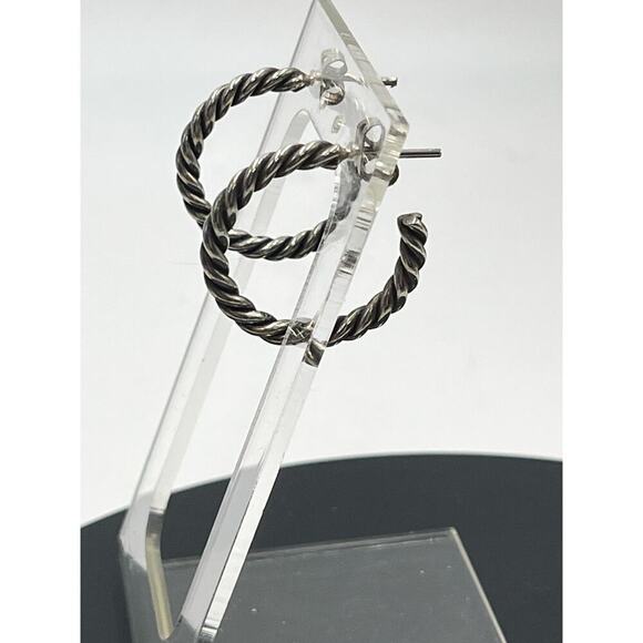 Sterling silver 925 Ribbed Textured Hoop Earrings 2.6mm, 7.6 Grams, 1” - Picture 5 of 14